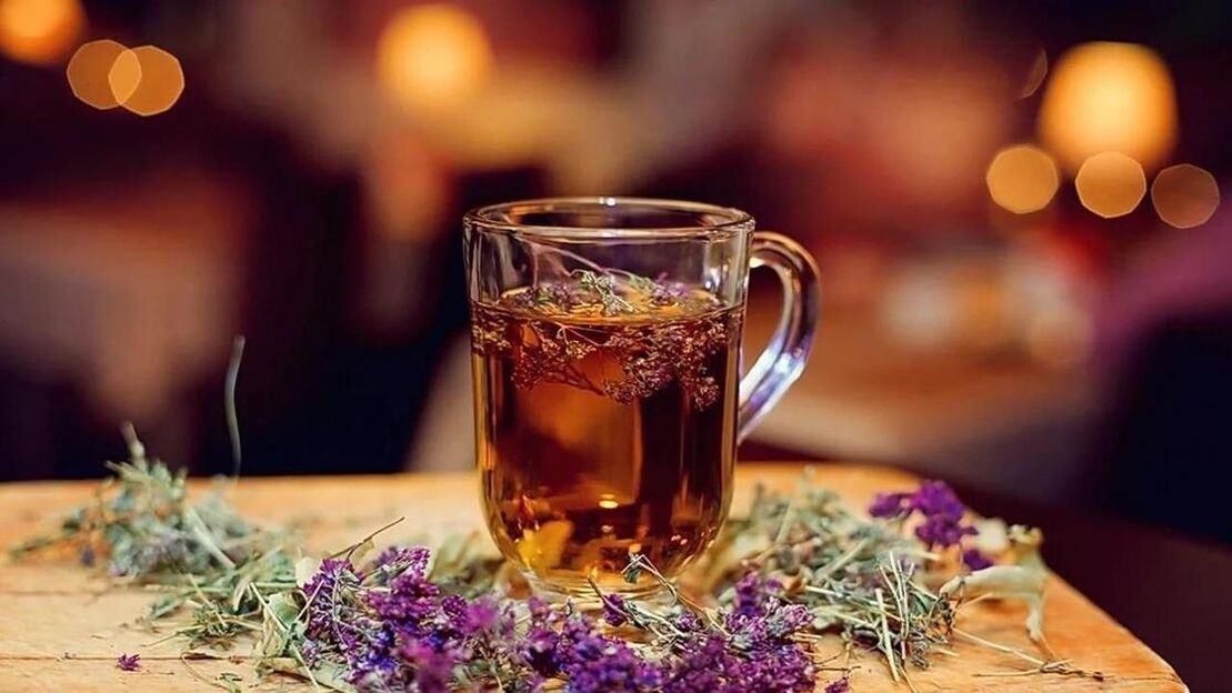 A decoction of healing fireweed tea will protect the man from inflammation. 